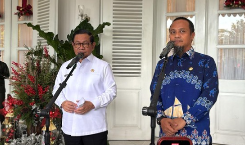 pramono-bertemu-gubernur-sulsel-untuk-bahas-investasi