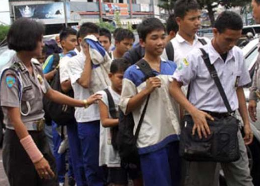 puluhan-pelajar-di-bogor-diciduk-minus-miras-di-jam-sekolah