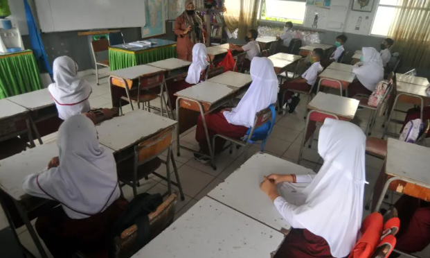 Guru Madrasah Sukabumi Perkosa Siswi Berkali-kali