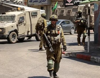 Pasukan Israel Menembak Mati 3 Warga Palestina